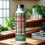 Bouteille D'eau Noël rempli<br><div class="desc">Bouteille d'eau plaid moderne de Noël avec nom personnalisable pour offrir à tous les membres de la famille cette saison de vacances. Les tons verts et rouges rendront leur journée cosy et chaleureuse.</div>