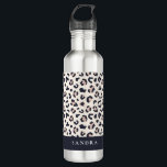 Bouteille D'eau Nom personnalisé rose Empreinte de léopard<br><div class="desc">Empreinte de léopard rose nom personnalisé bouteille en acier inoxydable.</div>