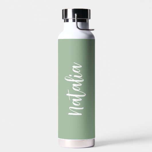 Bouteille D'eau Nom simple Élégant Script Sage Vert Moderne (Gauche)