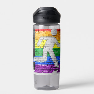 Bouteille D'eau Panneau urbain aux couleurs de la fierté arc-en-ci
