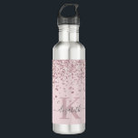 Bouteille D'eau Parties scintillant or rose rose vierge Diamant Mo<br><div class="desc">Elégant, Sparkle Luxury, Glam, Girly faux rose parties scintillant en or confetti personnalisé bouteille d'eau monogrammed sur poudre rose roux. Comprend une parties scintillant d'or rose rose faux et des confettis de diamants blancs. Beau nom modèle à la main lettrage calligraphie script de police avec swashes. Ajoutez votre nom et...</div>
