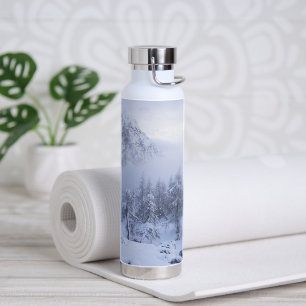 Bouteille D'eau Pays merveilleux d'hiver, brouillard, forêt d'épin