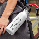 Bouteille D'eau Plastique gratuit | La pollution de la mer sauve l<br><div class="desc">Simple et élégant "Gardez le plastique marin libre" & "#savetheplanet" devis personnalisé design d'art dans la typographie minimaliste moderne. Un cadeau ou un accessoire idéal pour diffuser la prise de conscience des problèmes de l'environnement. #environnement #durabilité #climatechange #ecofriendly #savetheplanet #zerowaste #terre #durable #vert #recycler #éco #plasticfree #écologie #durabilité #réchauffement climatique...</div>