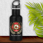 Bouteille D'eau Pompier personnalisé de la Croix de Malte<br><div class="desc">Gardien des pompiers,  bouteille d'eau personnalisée. Parfait pour les anniversaires,  les promotions,  les diplômes ou la retraite.</div>