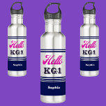 Bouteille D'eau Retour Personnalisé À L'École Bonjour KG1<br><div class="desc">Personnalisé Retour à l'école Hello KG1 bouteille d'eau en acier inoxydable. Customisez-le avec votre nom pour un look chic girly unique.</div>