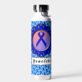 Bouteille D'eau Ruban Blue Standard par Kenneth Yoncich (Gauche)