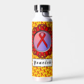 Bouteille D'eau Ruban Red Standard par Kenneth Yoncich (Gauche)