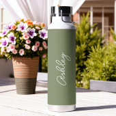 Bouteille D'eau Sage Green Calligraphy Nom de l'écriture manuscrit