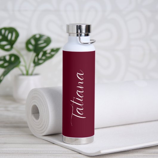 Bouteille D'eau Simple Burgundy Nom Élégant Script Moderne (Yoga)