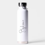 Bouteille D'eau Simple minimaliste noir et blanc Élégant moderne<br><div class="desc">Bouteille d'eau moderne en noir et blanc avec un design simple et minimaliste avec votre nom dans un script élégant. Un design mignon parfait pour une petite fille.</div>