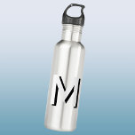 Bouteille D'eau Simple Monogramme initial ombre portée personnalis<br><div class="desc">Moderne,  simple et minimaliste goutte ombre monogramme design initial de typographie en noir et blanc monotone,  qui peut être changé pour personnaliser.</div>