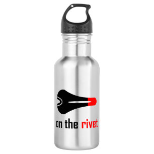 Bouteille D'eau Sur Le Rivet Cycling