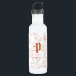 Bouteille D'eau Terracotta Floral Nom du monogramme<br><div class="desc">Fête des mariées à fleurs Monogram en terre cuite ou bouteilles d'eau Bachelorette. Ces jolies bouteilles seront idéales pour la fête d'anniversaire,  la proposition d'une demoiselle d'honneur,  ou comme cadeaux de douche nuptiale. Les bouteilles peuvent être customisées pour inclure le prénom et le monogramme.</div>