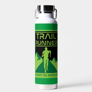 Bouteille D'eau Trail Runner Sport Dans La Nature