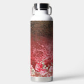 Bouteille D'eau un tableau rouge et noir avec un arrière - plan ro (Avant)