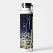 Bouteille D'eau Vélo contre l'échafaudage (Arrière)