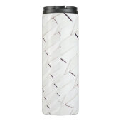 Bouteilles Isothermes A pattern of white geometric shapes in a facade (Dos)