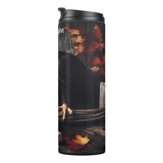 Bouteilles Isothermes Aigle parmi les feuilles d'automne (Tourné sur la droite)