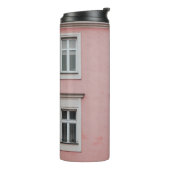 BOUTEILLES ISOTHERMES ARBRE NUIT DEVANT LE BÂTIMENT ROSE (Tourné sur la gauche)