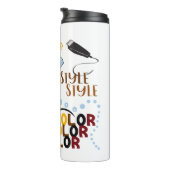 Bouteilles Isothermes Au Salon De Coiffure (Tourné sur la droite)