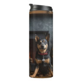 Bouteilles Isothermes Bataille australienne près de la cheminée Noël (Tourné sur la droite)