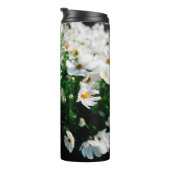 Bouteilles Isothermes Belle fleurs de cosmos blanc fleurissant dans la g (Tourné sur la droite)