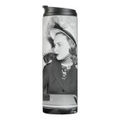 Bouteilles Isothermes Couple assis ensemble dans un restaurant flirtant  (Tourné sur la droite)