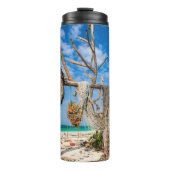 Bouteilles Isothermes Filets de pêche séchant sur la plage (Devant)