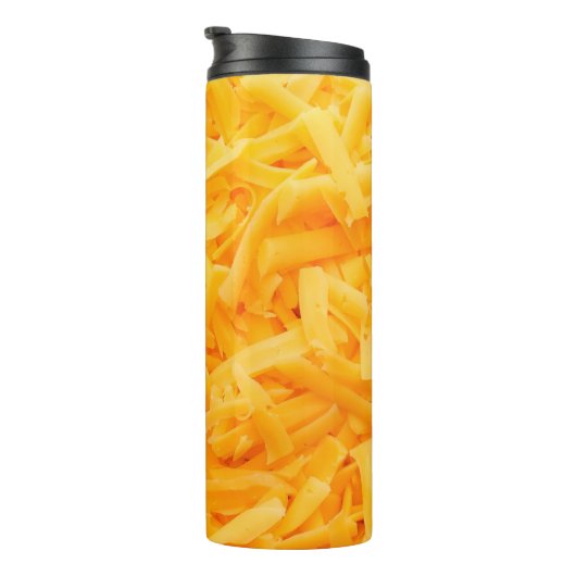 Bouteilles Isothermes fromage cheddar râpé vue du haut (Tourné sur la droite)