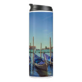 Bouteilles Isothermes Gondolas à Venise, Italie (Tourné sur la droite)