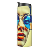 Bouteilles Isothermes Jolie Dame avec Lunettes de soleil Bleues avec Réf (Tourné sur la droite)