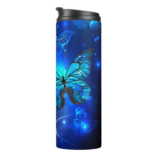 Bouteilles Isothermes Le papillon morpho dans l'Arrière - plan sombre (Tourné sur la droite)