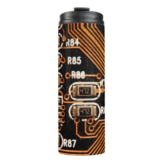 Bouteilles Isothermes macro prise de circuit, câbles, condensateurs, car (Devant)