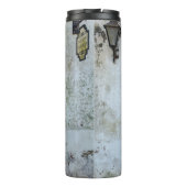 BOUTEILLES ISOTHERMES PANNEAU DE PORTE EN BOIS BLEU DANS BÂTIMENT BLANC (Dos)