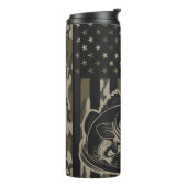 Bouteilles Isothermes Pêcheur de basse Camo Drapeau Bottomland Camo (Tourné sur la gauche)