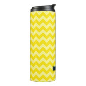 Bouteilles Isothermes Preppy Chevron dans les tons d'un monogramme jaune (Tourné sur la gauche)