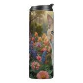 Bouteilles Isothermes Pretty white orange cat in floral garden (Tourné sur la gauche)