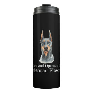 Bouteilles Isothermes Propriété et exploitation d'un chien Doberman Pins