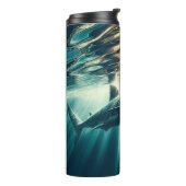 Bouteilles Isothermes Requin dans la mer bleue profonde & soleil (Tourné sur la gauche)