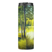 Bouteilles Isothermes Tente dans une belle forêt au bord d'un lac (Dos)