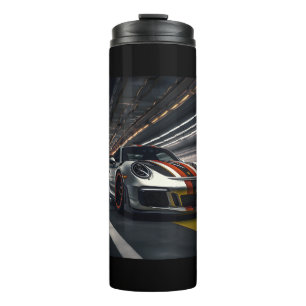 Bouteilles Isothermes voiture de course sur piste intérieure