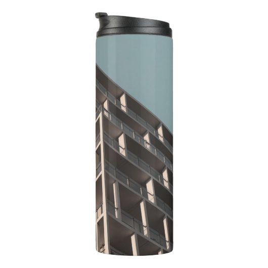 BOUTEILLES ISOTHERMES VUE FONDAMENTALE DU BÂTIMENT À HAUTE AUGMENTATION (Tourné sur la droite)