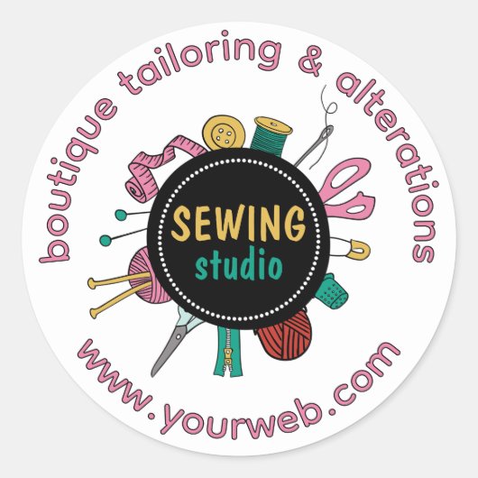 Boutique Tailoring & Wijzigingen – Naaistudio Ronde Sticker (Voorkant)