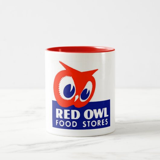 Boutiques de nourriture de la Chouette rouge Mug (Centre)