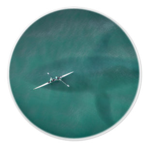 Bouton De Porte En Céramique Baleine sous le bateau : Jamais seul en mer