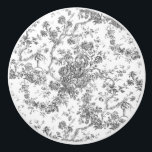 Bouton De Porte En Céramique Élégant Vintage Français gravé Floral Gris-Toile<br><div class="desc">Elégant et orné gris et blanc vintage toile de jouy motif avec fleurs exotiques,  vignes et feuillage entrelacés de guirlandes et paniers de roses. Ce motif a été adapté d'un fragment textile français historique vers 1910 dans la collection Smithsonian. Motif est haute résolution mais ne peut pas être carrelé.</div>