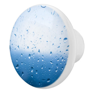 Bouton De Porte En Céramique Gouttes de pluie sur une fenêtre