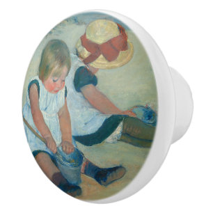 BOUTON DE PORTE EN CÉRAMIQUE NOSTALGIQUE/ DEUX JEUNES FILLES, JOURNÉE À LA PLAG