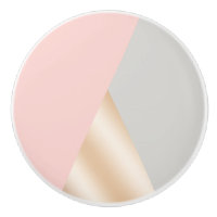Rougissent le rose, le gris et les triangles