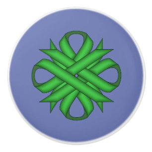 Bouton De Porte En Céramique Ruban de trèfle vert par Kenneth Yoncich